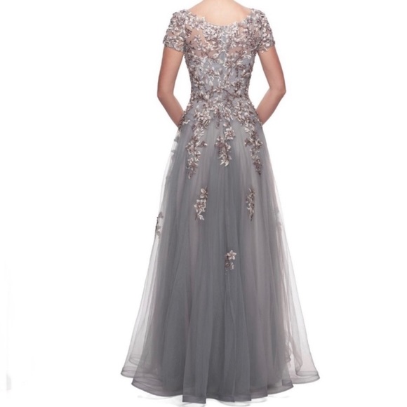 *NEW* LA FEMME 27968 floral embroidery appliqué cinderella ballgown - Picture 3 of 17